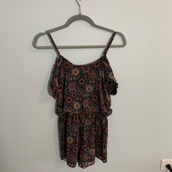 NWT Black Floral Off the Shoulder Romper - Picture 3 of 4